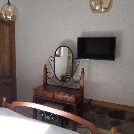 Alpine Castle Hotel Dilijan Ngoại thất bức ảnh