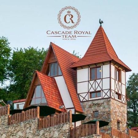 Alpine Castle Hotel Dilijan Ngoại thất bức ảnh