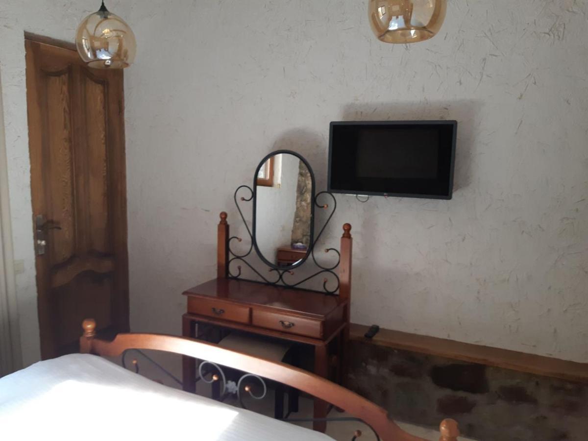 Alpine Castle Hotel Dilijan Ngoại thất bức ảnh