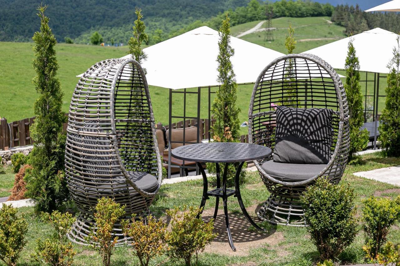 Alpine Castle Hotel Dilijan Ngoại thất bức ảnh